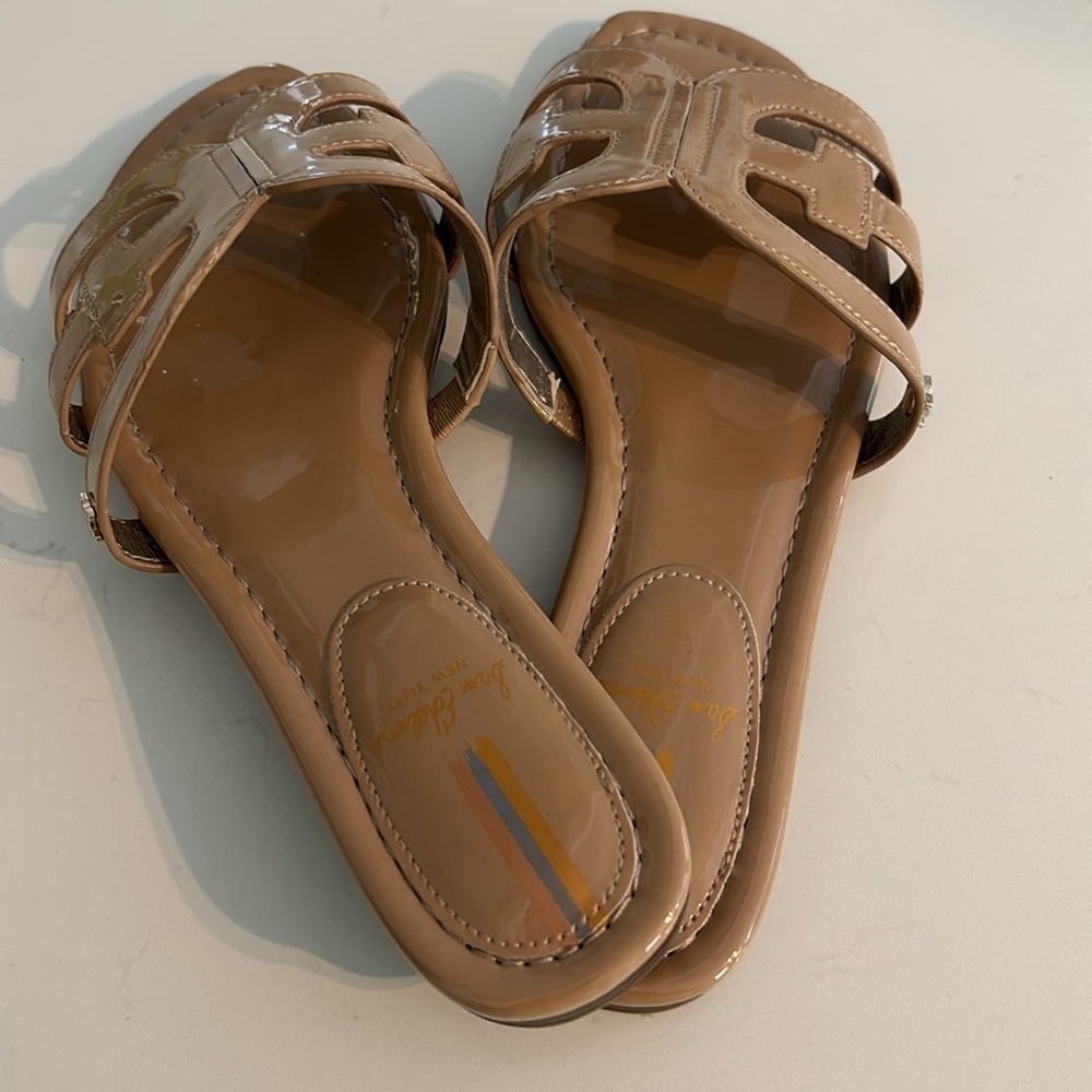 Sam Edelman Tan Patent Leather Slide Sandals - Picture 2 of 5